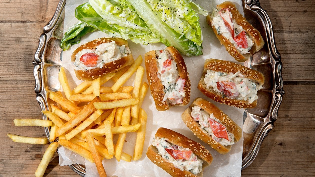 Lobster Roll med Pommes – Recept